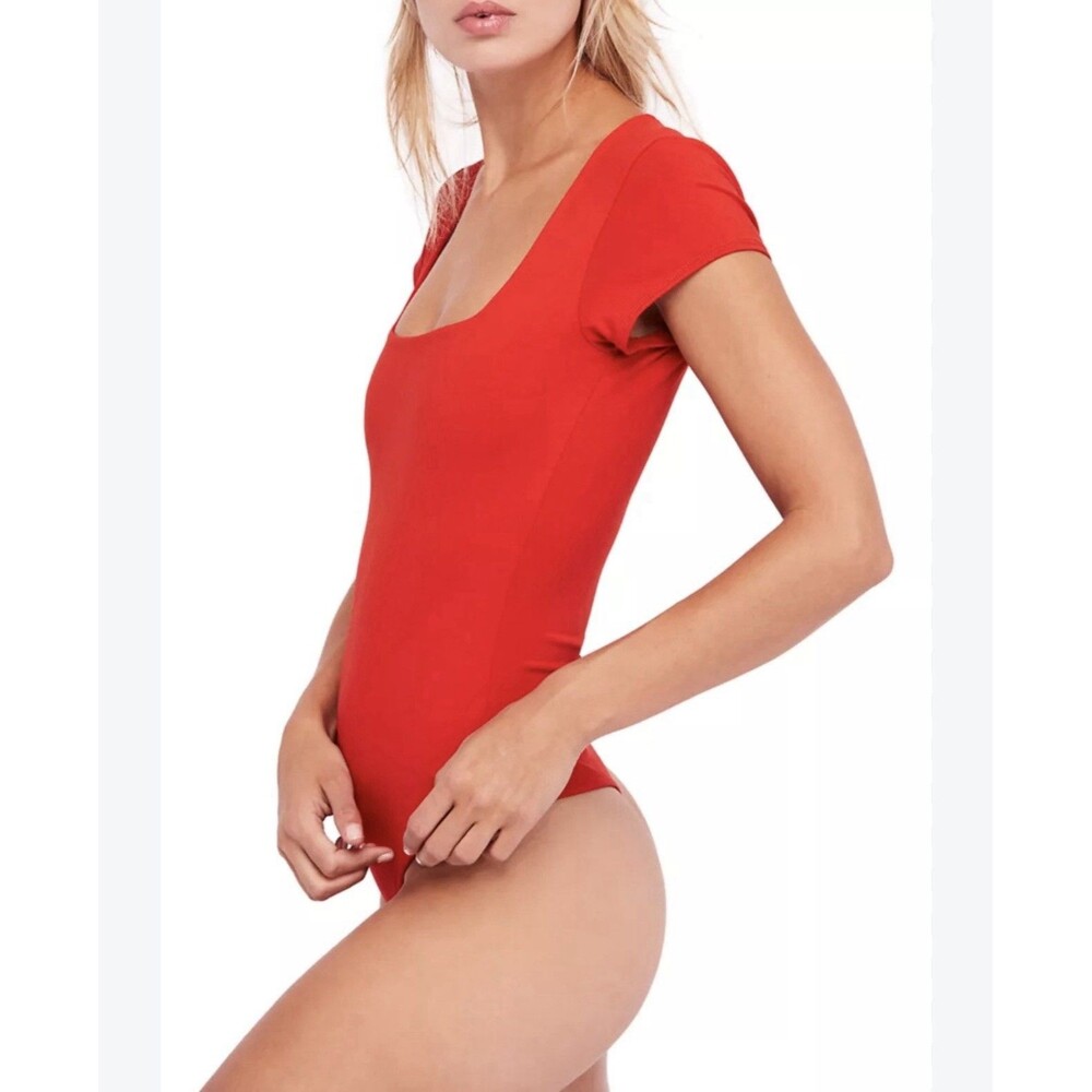 Intimately Free People Square Eyes Red Short Sleeve Thing Bodysuit Size Small